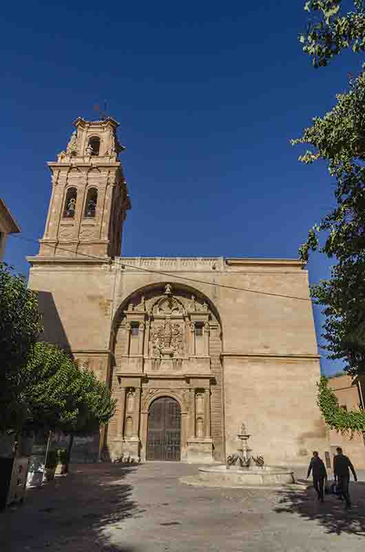 Albacete - Almansa 10 - iglesia de La Asunción.jpg